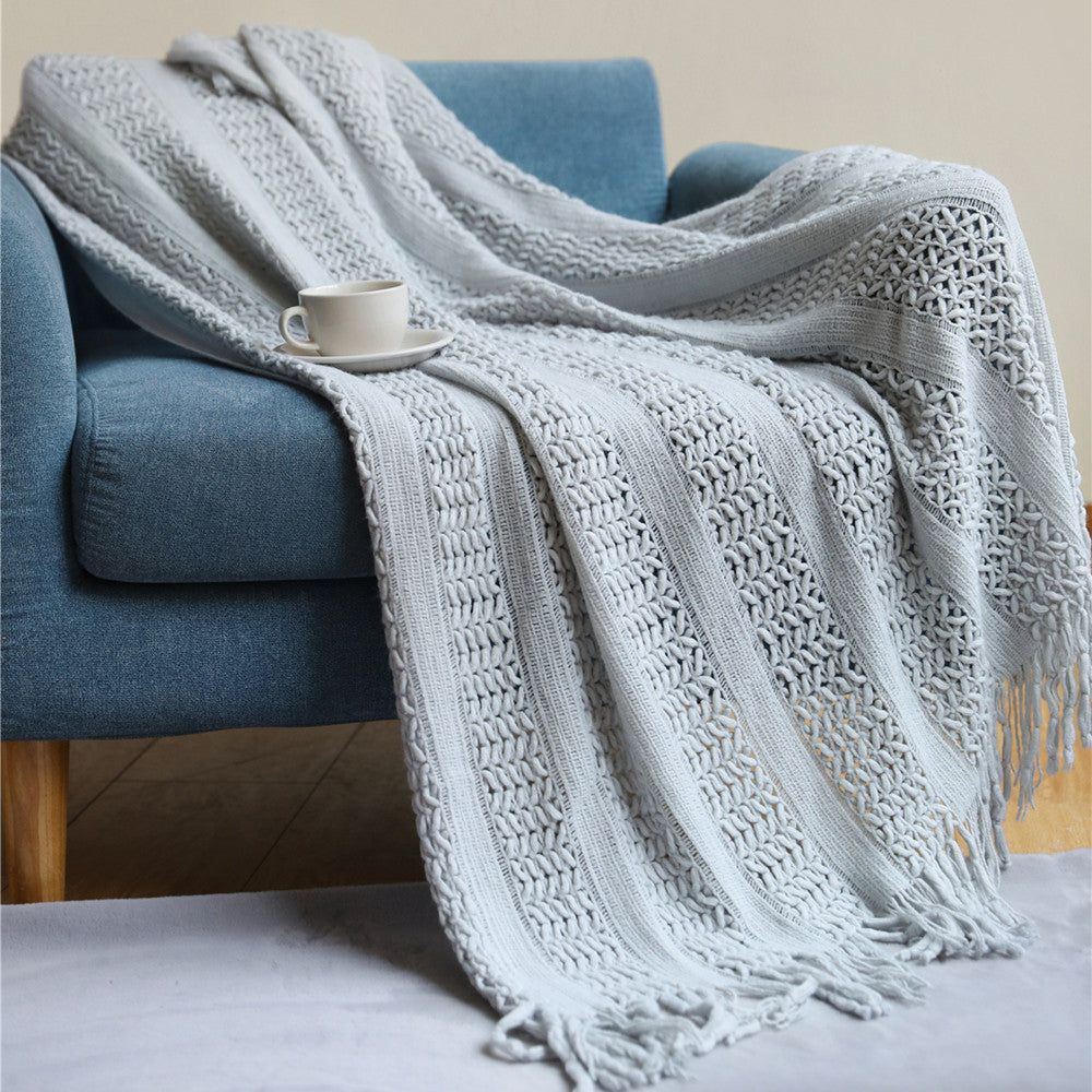 Jeté de canapé en maille coloris gris clair