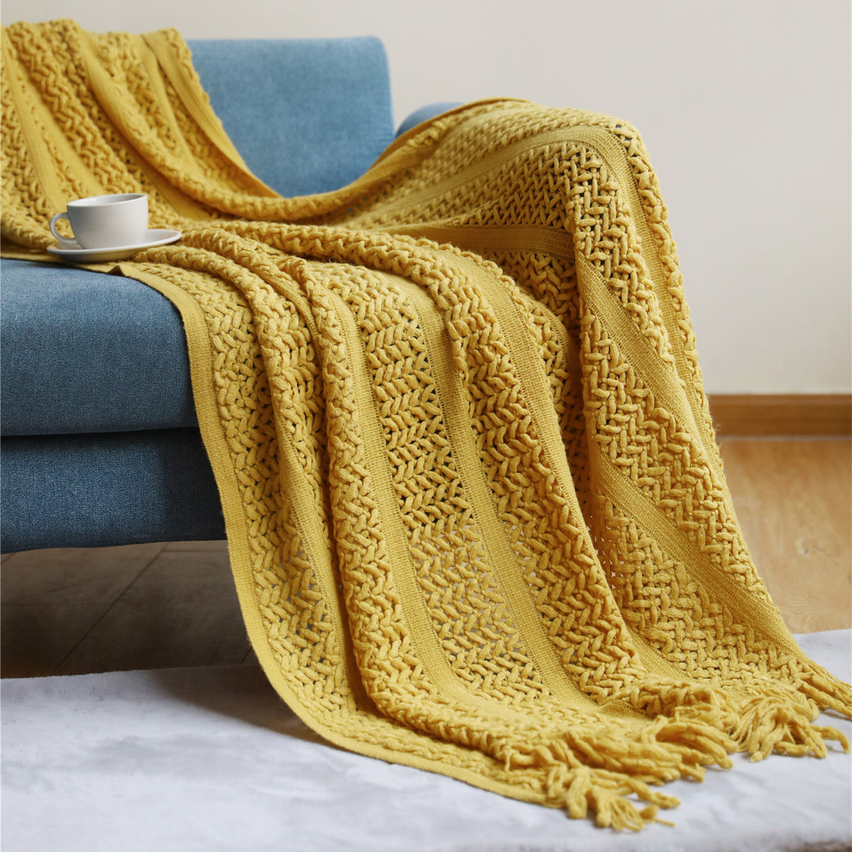 Jeté de canapé en maille coloris moutarde